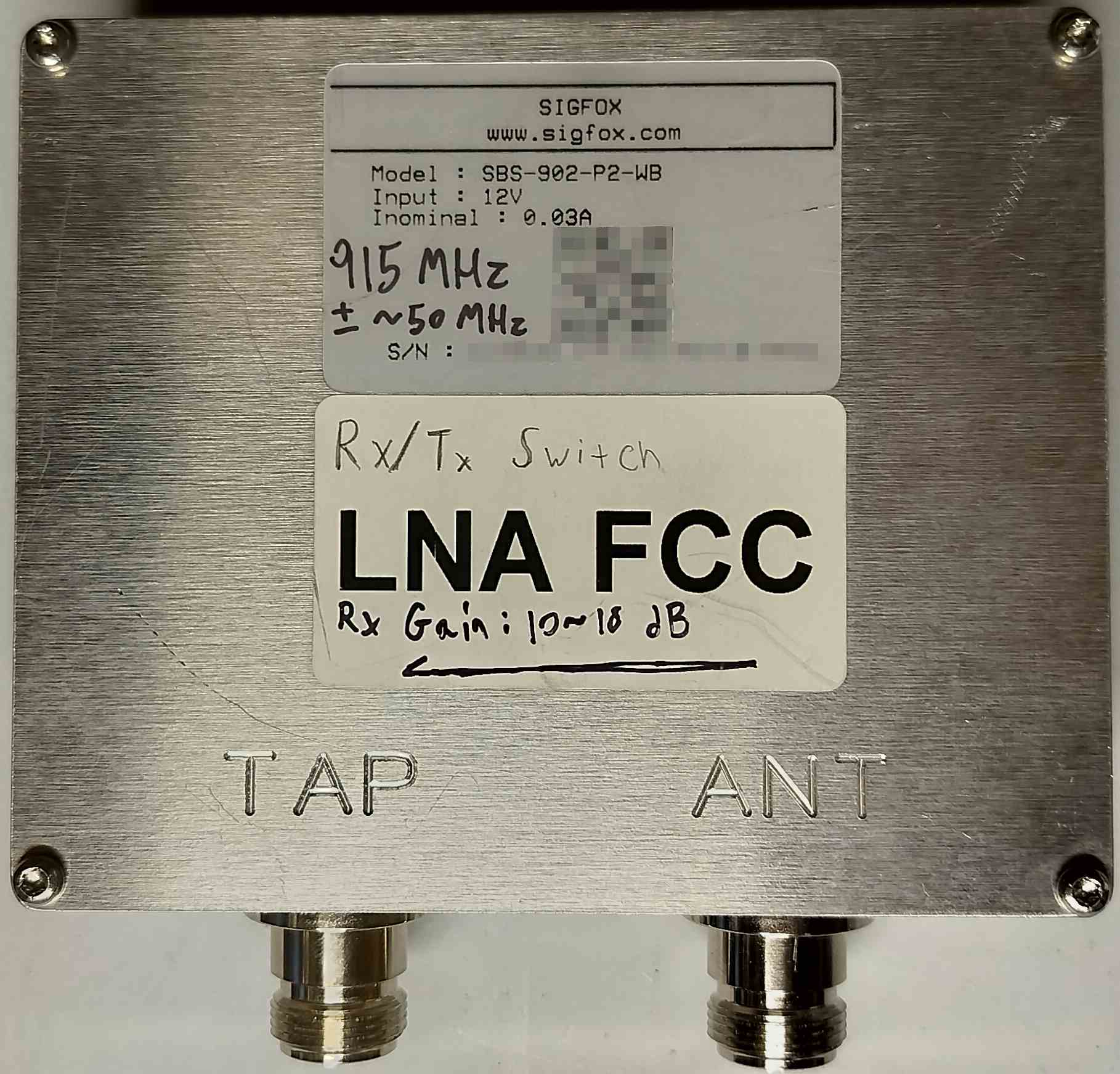 Top of the LNA chassis